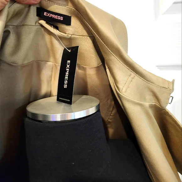 NWT Express sz 6 Women's Double Breasted Long Trench Coat in Tan - Picture 9 of 9